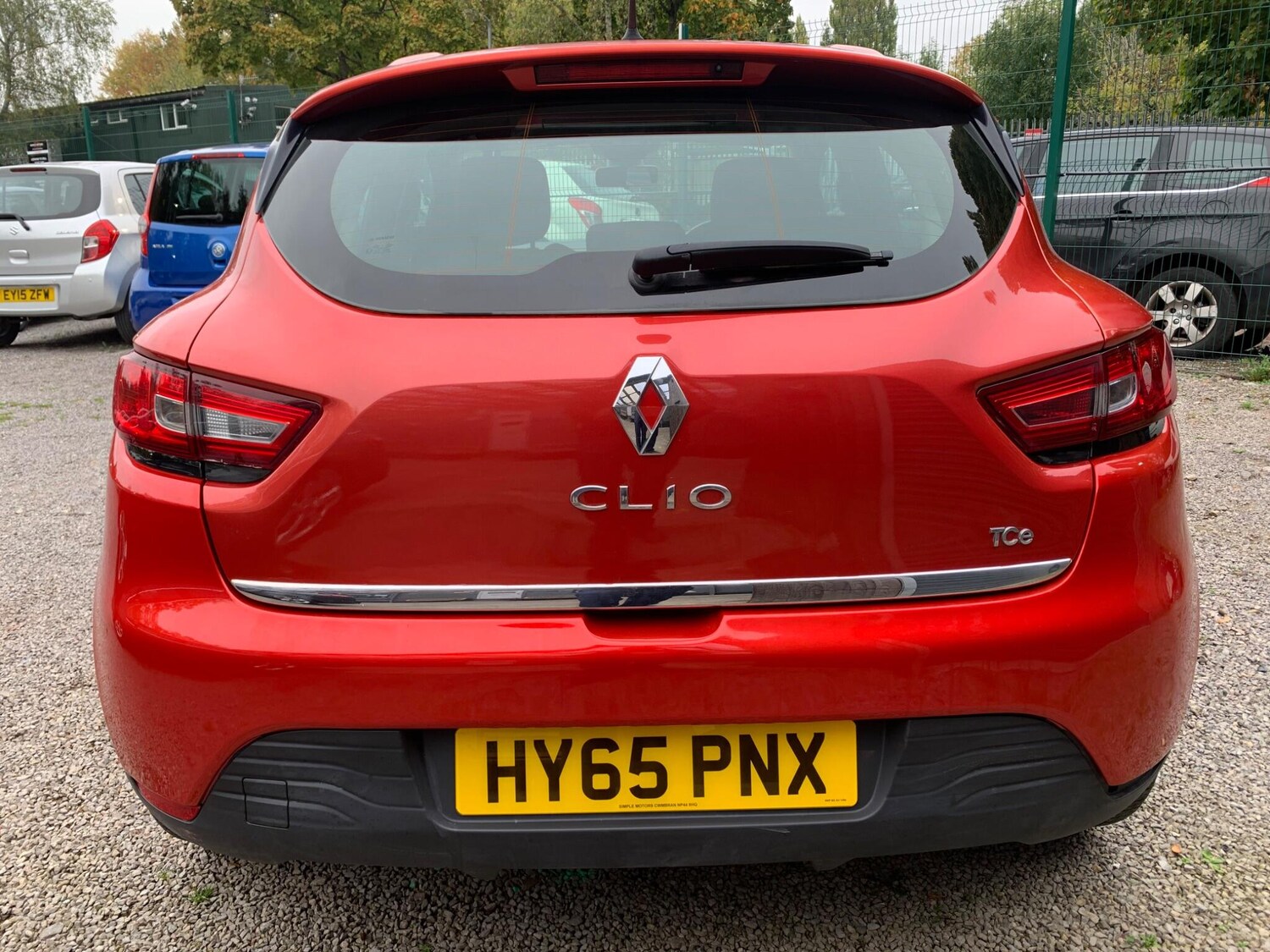 Used Renault Clio 2015 for sale - 76247349: Photo 76