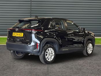 Used Toyota Yaris Cross 2024 for sale - 79684354: Photo