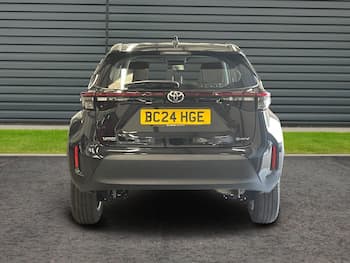 Used Toyota Yaris Cross 2024 for sale - 79684354: Photo