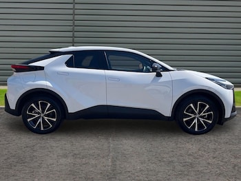 Used Toyota C-HR 2024 for sale - 78722439: Photo