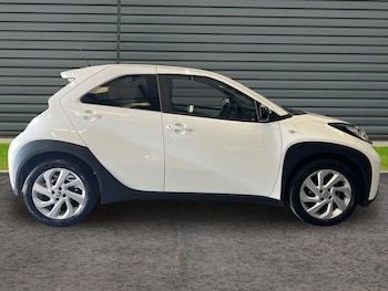Used Toyota Aygo X 2023 for sale - 78962216: Photo