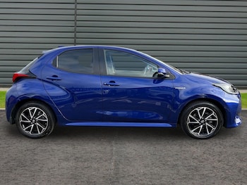 Used Toyota Yaris 2021 for sale - 76518417: Photo