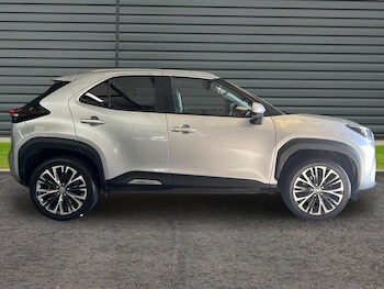 Used Toyota Yaris Cross 2021 for sale - 76163980: Photo 2