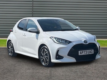Used Toyota Yaris 2024 for sale - 79418273: Photo