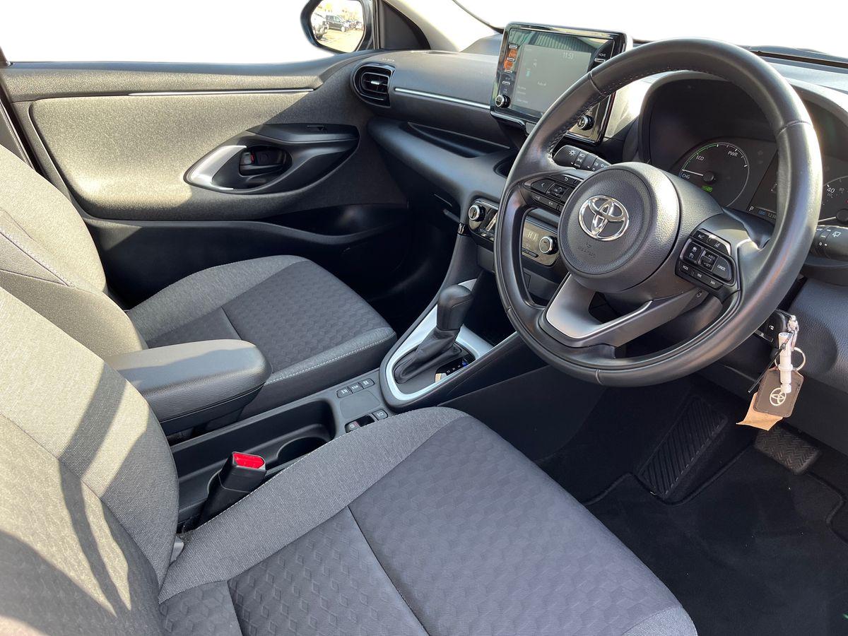 Used Toyota Yaris 2021 for sale - 77688887: Photo 9