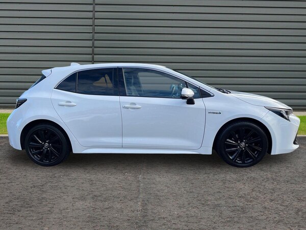 Used Toyota Corolla 2021 for sale - 76316576: Photo 2