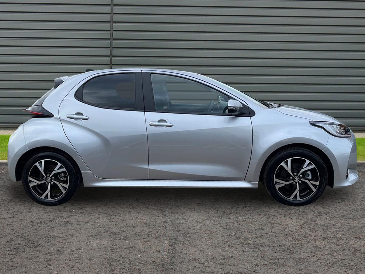 Used Toyota Yaris 2025 for sale - 77688882: Photo 2