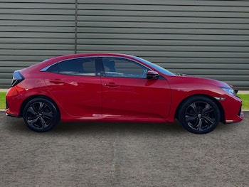 Used Honda Civic 2019 for sale - 77240002: Photo