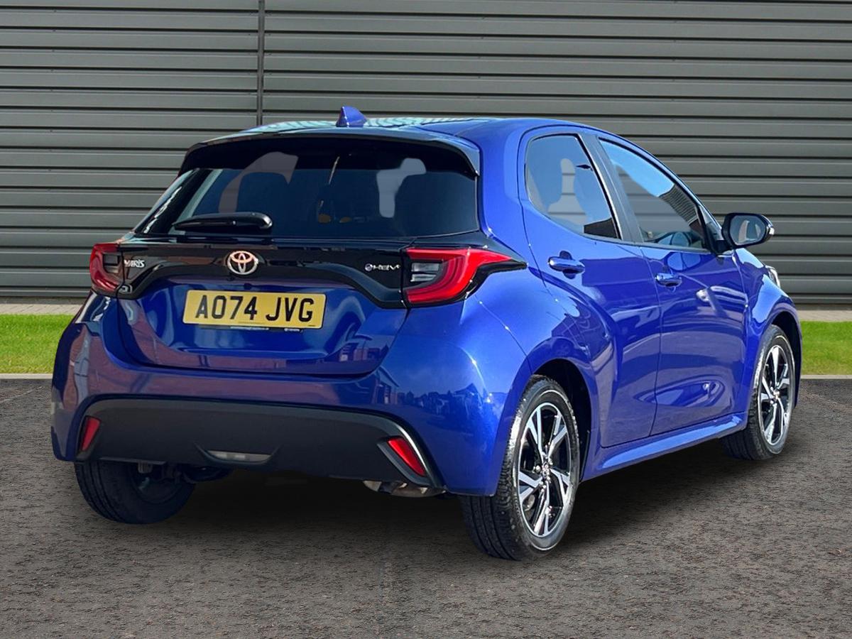 Used Toyota Yaris 2024 for sale - 78177329: Photo 3