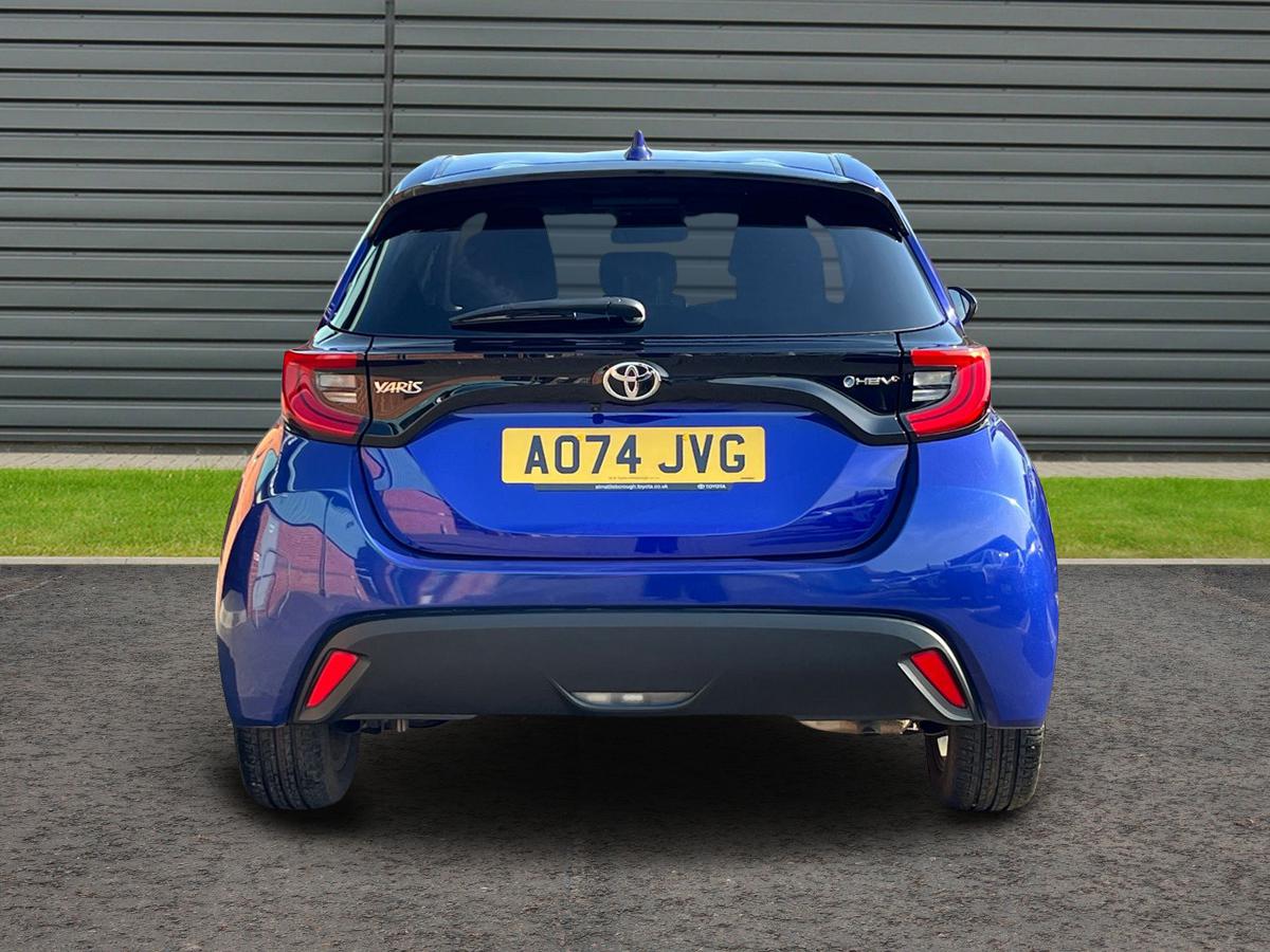 Used Toyota Yaris 2024 for sale - 78177329: Photo 4