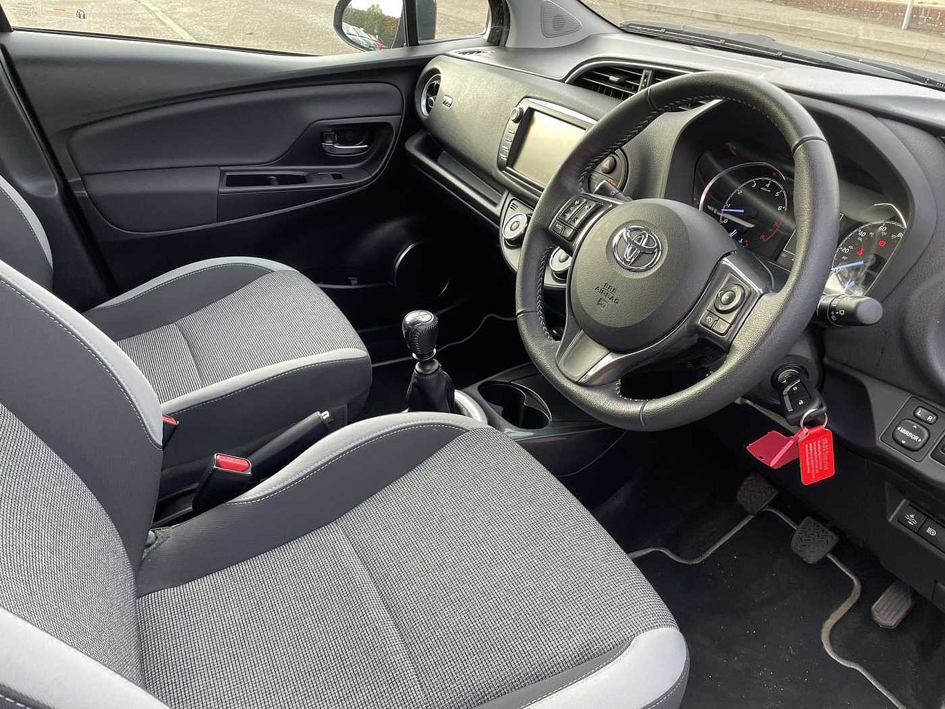 Used Toyota Yaris for sale - 77790071: Photo 10