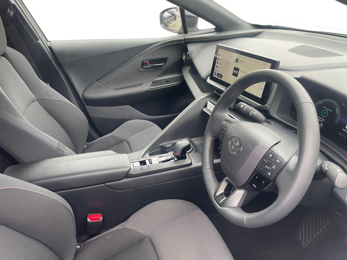 Used Toyota C-HR 2024 for sale - 77650963: Photo 9