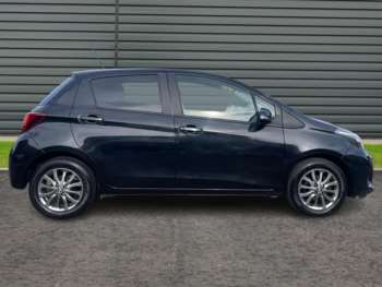 Used Toyota Yaris 2017 for sale - 74715981: Photo
