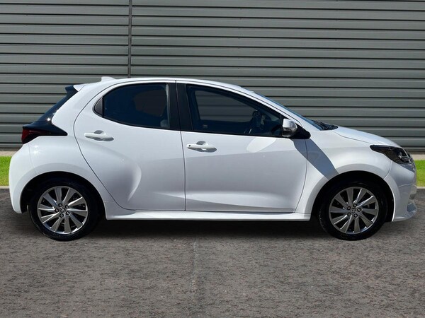 Used Toyota Yaris 2024 for sale - 75792313: Photo 2