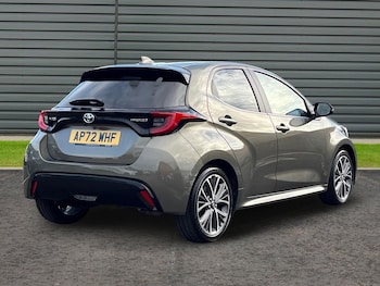 Used Toyota Yaris 2022 for sale - 76505320: Photo