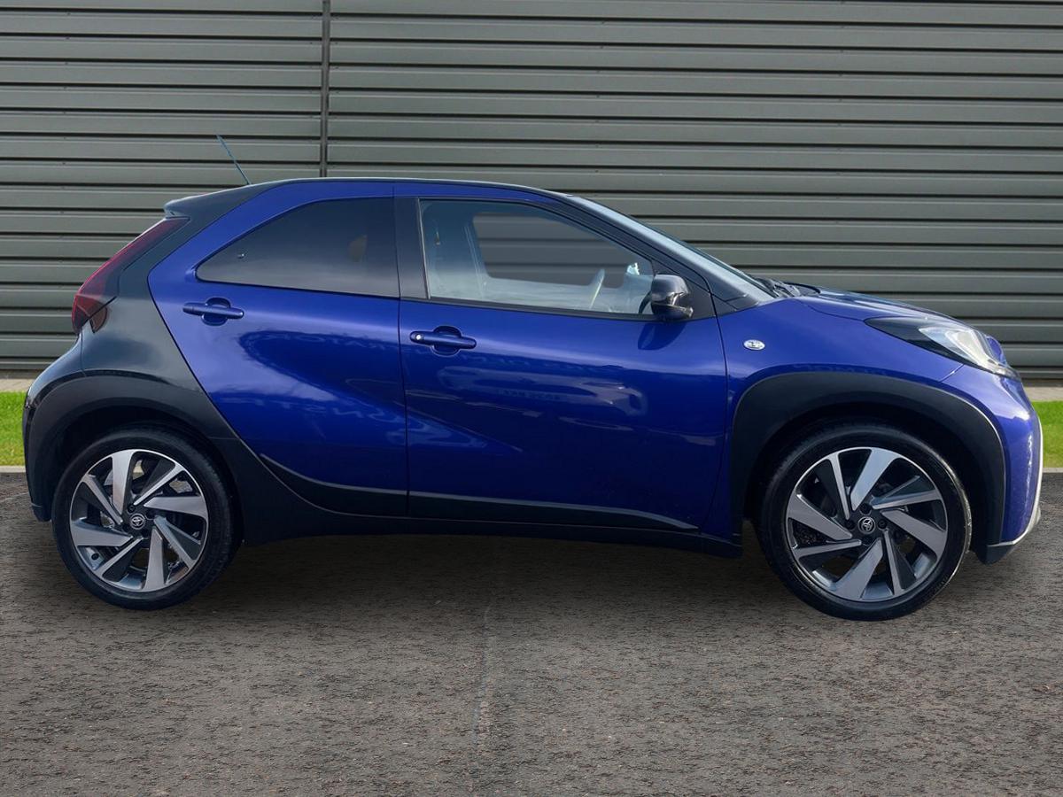 Used Toyota Aygo X 2022 for sale - 76845730: Photo 2