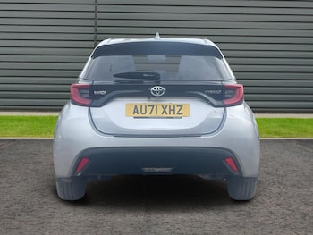 Used Toyota Yaris 2021 for sale - 78859185: Photo