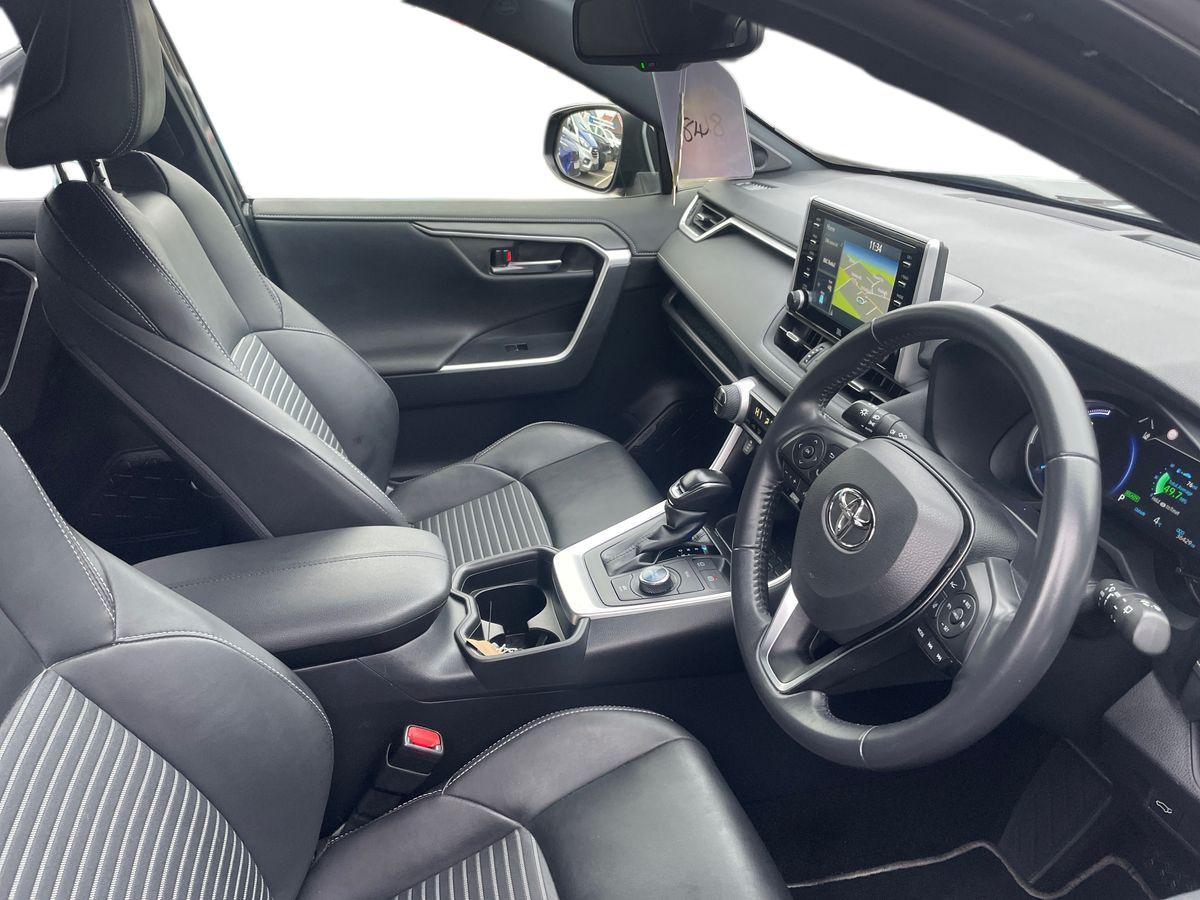 Used Toyota RAV4 2021 for sale - 77688881: Photo 9