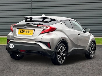 Used Toyota C-HR 2019 for sale - 76805134: Photo