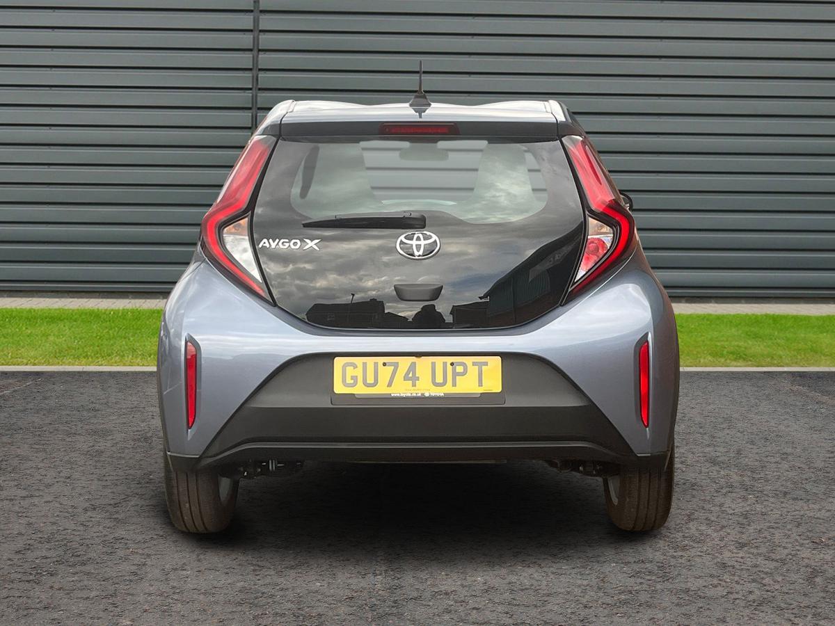 Used Toyota Aygo X 2024 for sale - 76340936: Photo 4
