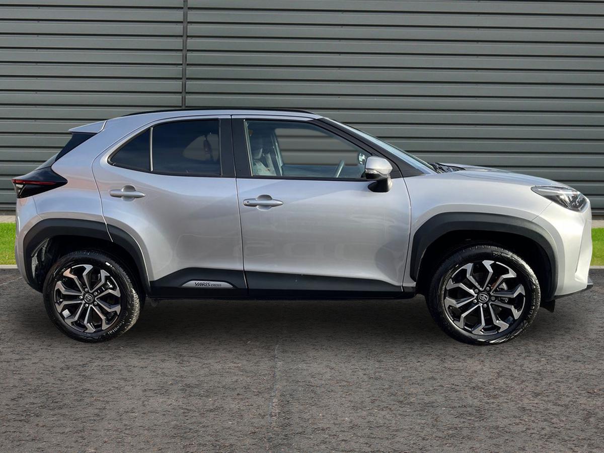Used Toyota Yaris Cross 2025 for sale - 76853662: Photo 2