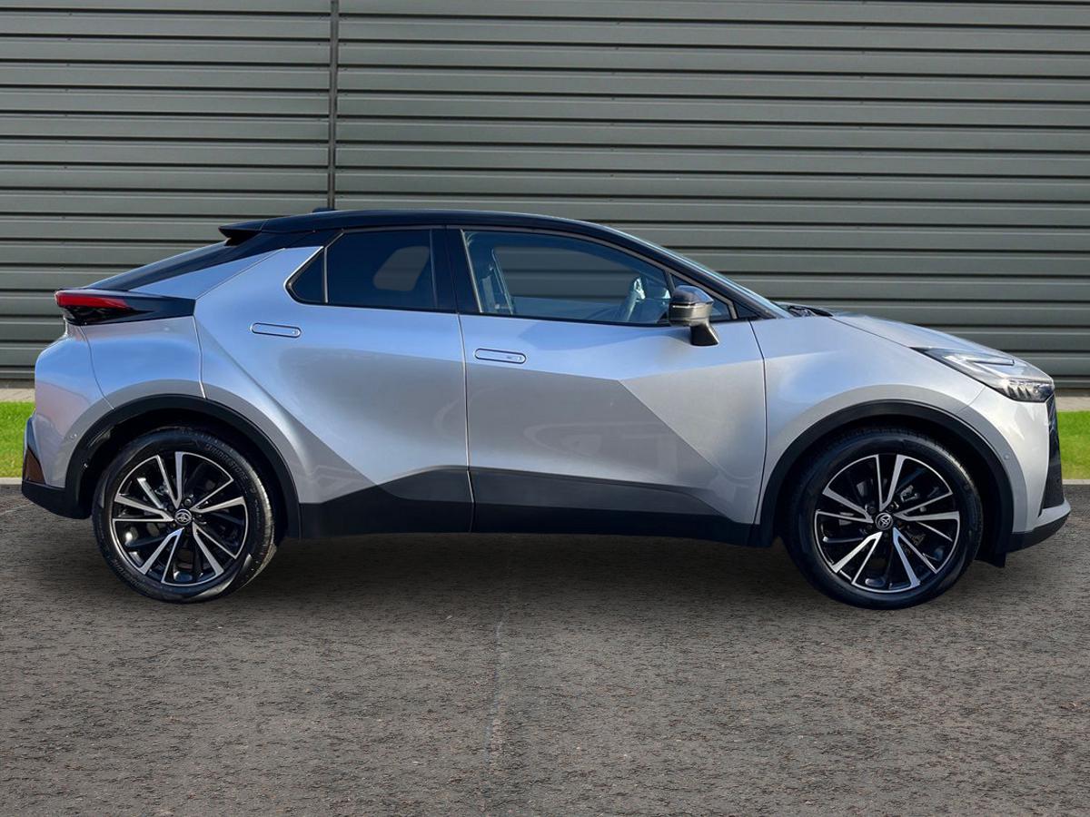 Used Toyota C-HR 2025 for sale - 76980695: Photo 2