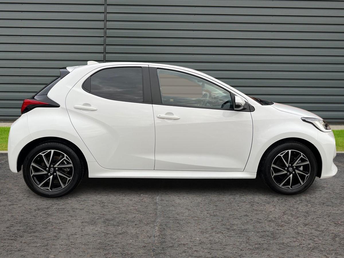 Used Toyota Yaris 2024 for sale - 77846266: Photo 2