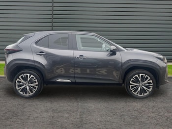 Used Toyota Yaris Cross 2024 for sale - 77797322: Photo