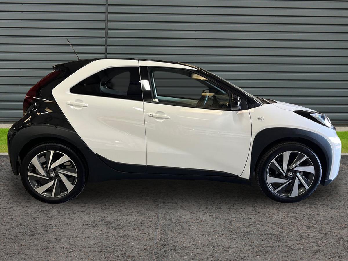 Used Toyota Aygo X 2025 for sale - 76694094: Photo 2