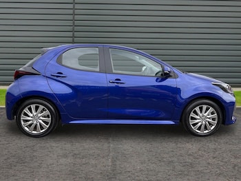 Used Toyota Yaris 2023 for sale - 78453293: Photo