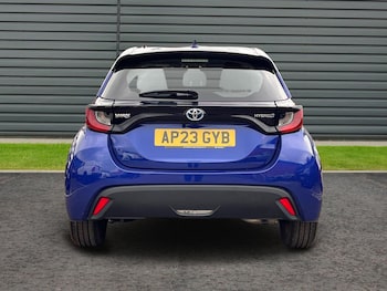Used Toyota Yaris 2023 for sale - 78453293: Photo
