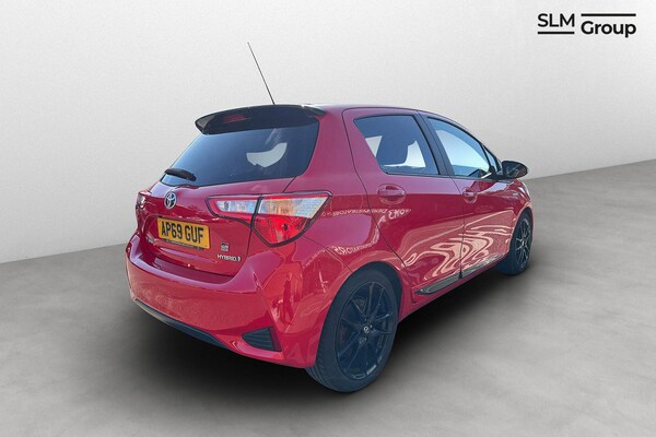 Used Toyota Yaris 2020 for sale - 76344698: Photo 2