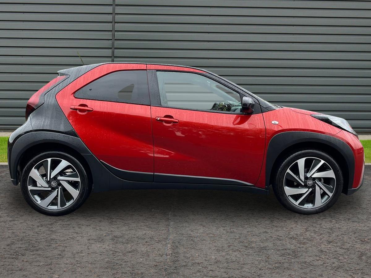 Used Toyota Aygo X 2022 for sale - 76845694: Photo 2