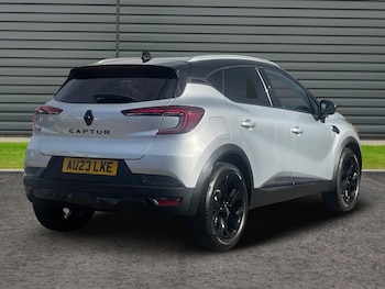 Used Renault Captur 2023 for sale - 75944156: Photo