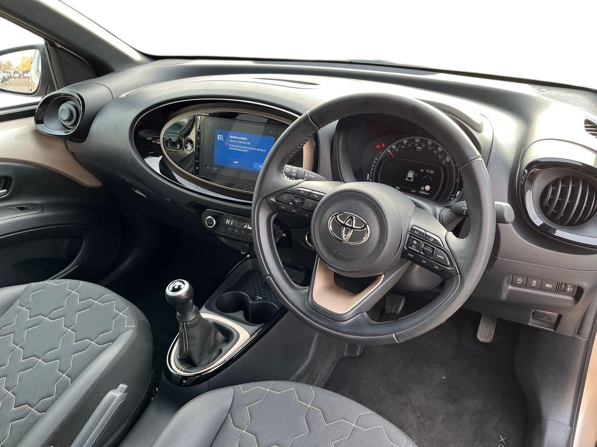 Used Toyota Aygo X 2022 for sale - 76845719: Photo 9