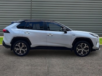 Used Toyota RAV4 2023 for sale - 78040112: Photo