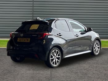 Used Toyota Yaris 2021 for sale - 79684363: Photo