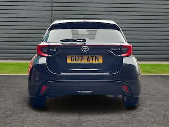 Used Toyota Yaris 2021 for sale - 79684363: Photo