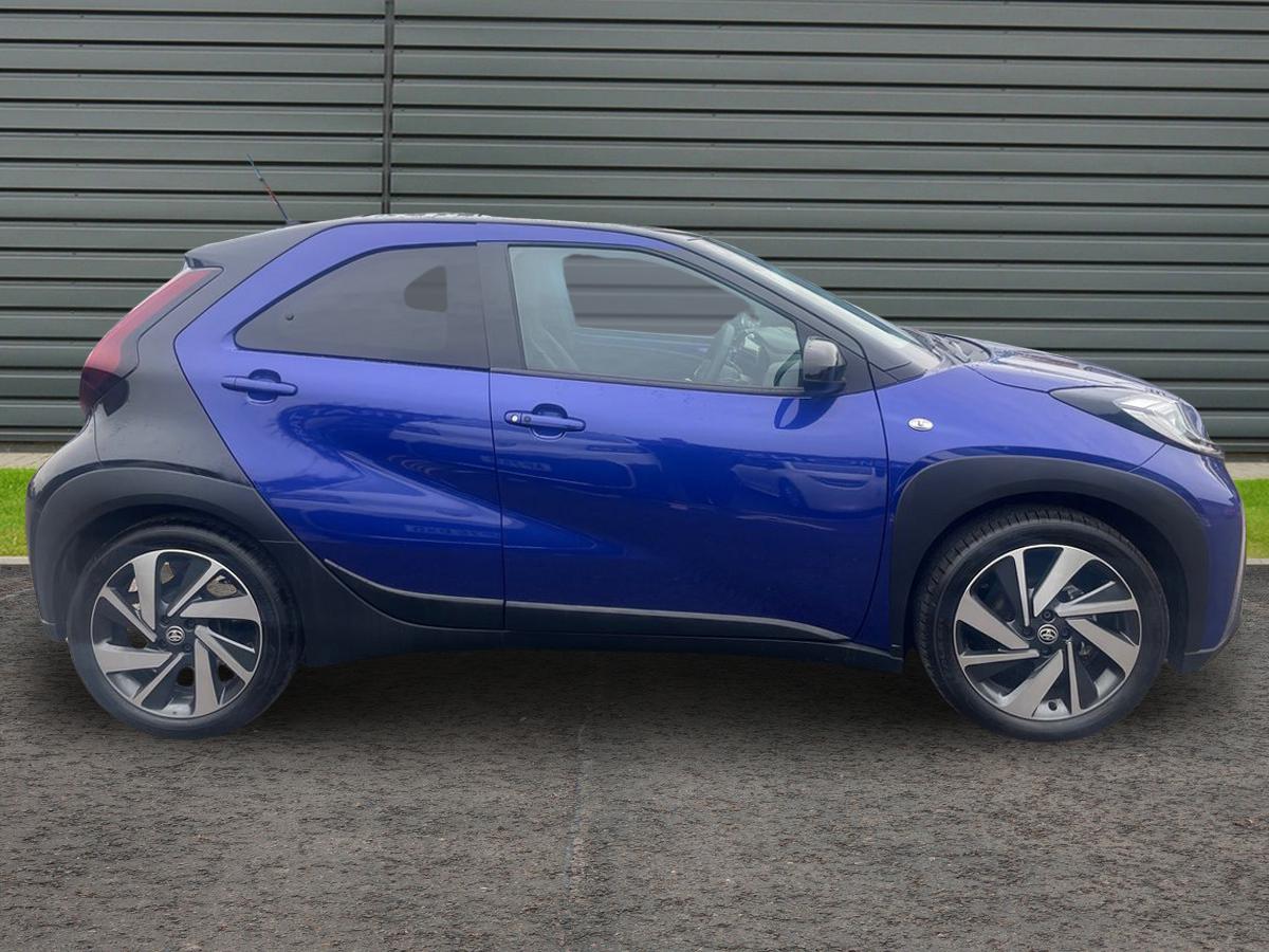 Used Toyota Aygo X 2024 for sale - 77629879: Photo 2
