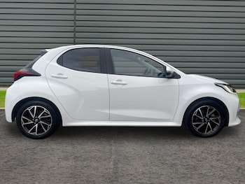 Used Toyota Yaris 2023 for sale - 76316583: Photo 2