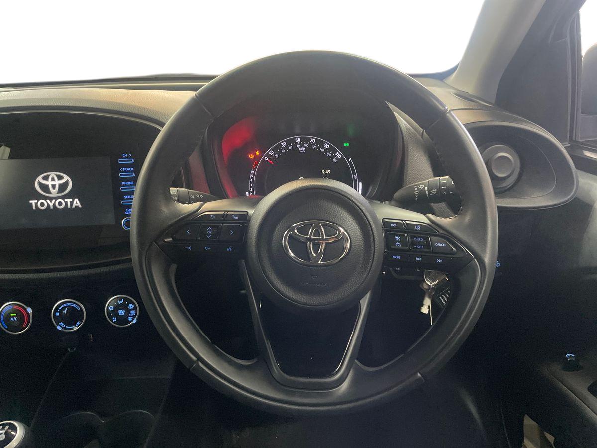 Used Toyota Aygo X 2022 for sale - 76853667: Photo 10