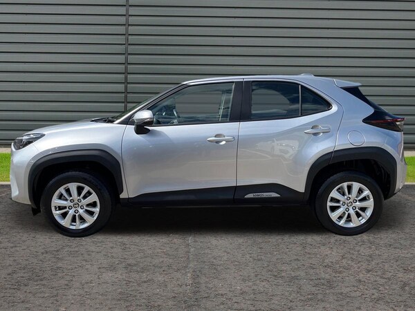 Used Toyota Yaris Cross 2023 for sale - 75392308: Photo 8