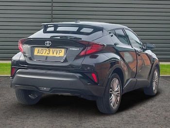 Used Toyota C-HR 2023 for sale - 75421580: Photo