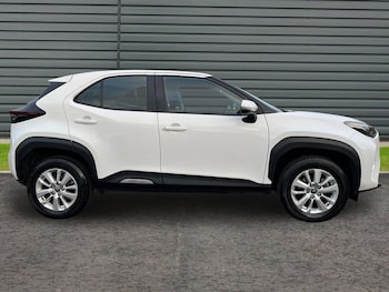 Used Toyota Yaris Cross 2022 for sale - 76442579: Photo