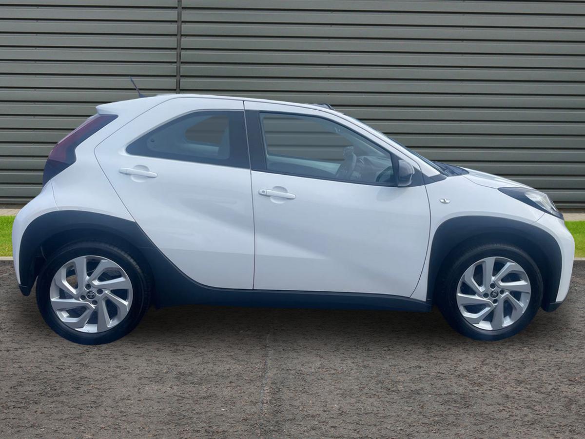 Used Toyota Aygo X 2023 for sale - 77418177: Photo 2