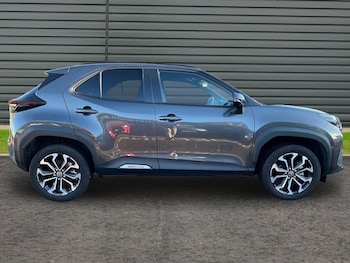 Used Toyota Yaris Cross 2024 for sale - 76665963: Photo