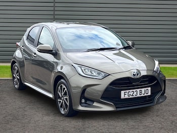 Used Toyota Yaris 2023 for sale - 79392296: Photo