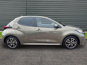 Used Toyota Yaris 2023 for sale - 79392296: Photo