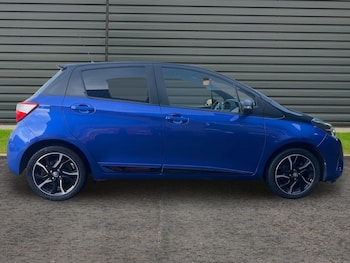 Used Toyota Yaris 2018 for sale - 76853664: Photo