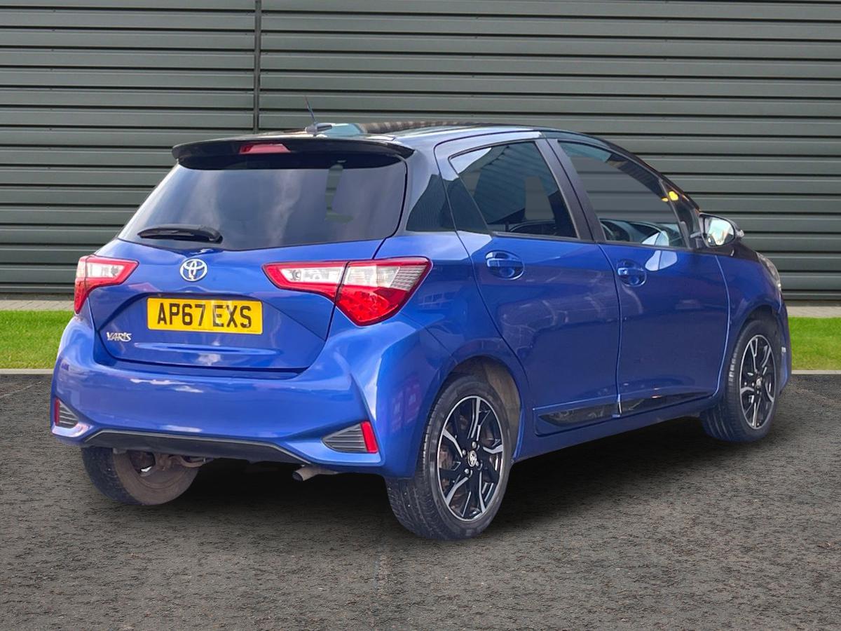 Used Toyota Yaris 2018 for sale - 76853664: Photo 3